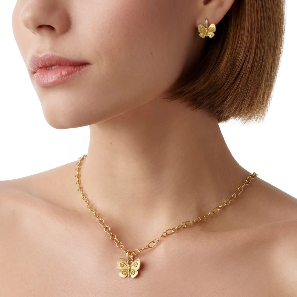 18K GOLDEN BUTTERFLY PENDANT