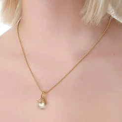 18K GRANULATED AMULET